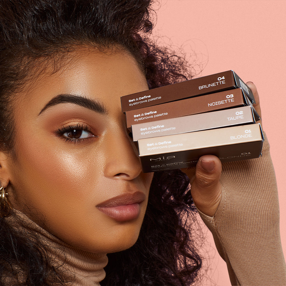 SET & DEFINE EYEBROW PALETTE