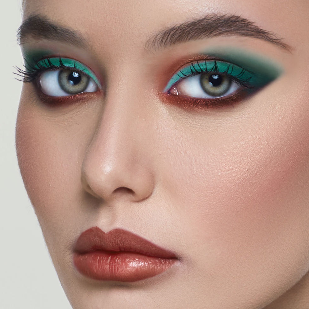 RESET Eyeshadow Palette – OUTLANDISH