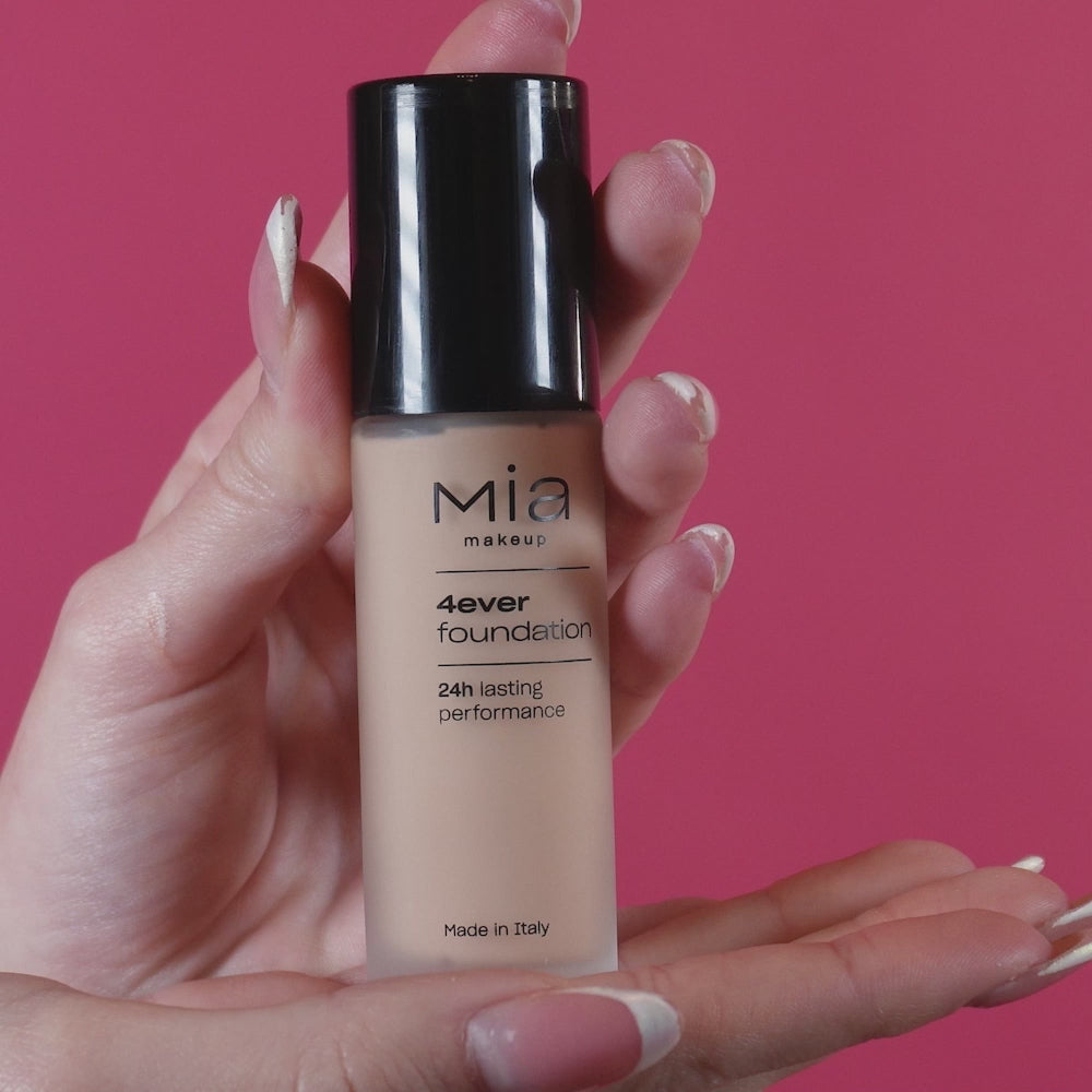 Charger la vidéo : 4EVER FLUID FOUNDATION