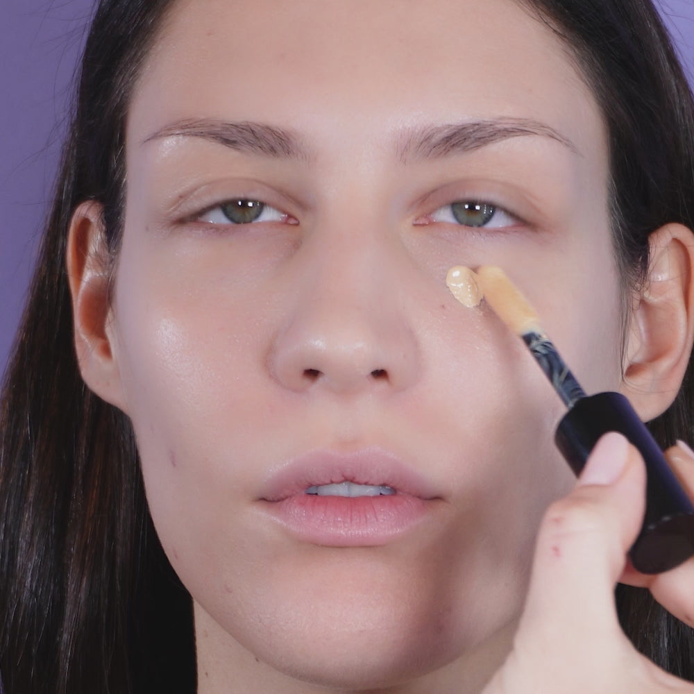 Charger la vidéo : BEYOND FULL COVERAGE CONCEALER